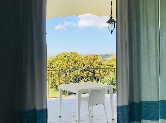 ホテル Figumurisca-s'ena Frisca Country House- *